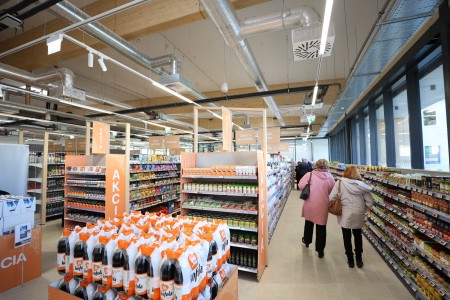 Foto: V Prievidzi pribudol jedinečný ekologický supermarket s inovatívnym dizajnom otvorený nonstop 15