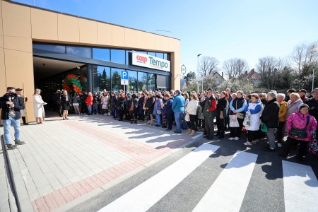 Foto: V Prievidzi pribudol jedinečný ekologický supermarket s inovatívnym dizajnom otvorený nonstop 32