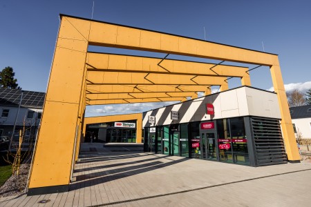Foto: V Prievidzi pribudol jedinečný ekologický supermarket s inovatívnym dizajnom otvorený nonstop 54