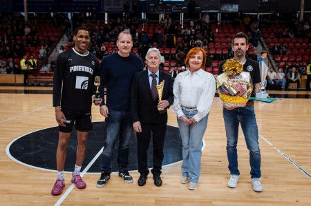 Foto: 3. zápas štvrťfinále play off - BC Prievidza - Nitra Blue Wings 74:77. Stav série - 1:2 6