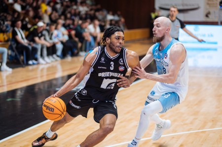 Foto: 3. zápas štvrťfinále play off - BC Prievidza - Nitra Blue Wings 74:77. Stav série - 1:2 10