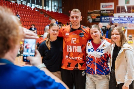 Foto: Dnes výhra HK Bojnice nad ŠKP Bratislava 36:32. Bojnice sa predstavia v boji o medaily. 0