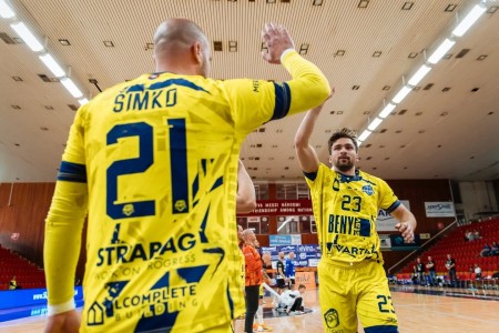 Foto: Dnes výhra HK Bojnice nad ŠKP Bratislava 36:32. Bojnice sa predstavia v boji o medaily. 15