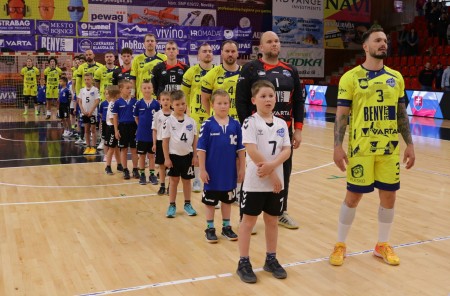 Foto: Prvý zápas o extraligový bronz - HK Bojnice – MHC Štart Nové Zámky 34:27 7