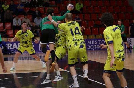 Foto: Prvý zápas o extraligový bronz - HK Bojnice – MHC Štart Nové Zámky 34:27 8