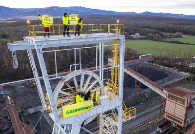 Hornonitrianske bane Prievidza žalujú aktivistov Greenpeace. Požadujú 30.000 eur.