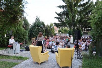 Mesto Bojnice chce zabezpečiť revitalizáciu záhrady mestskej knižnice