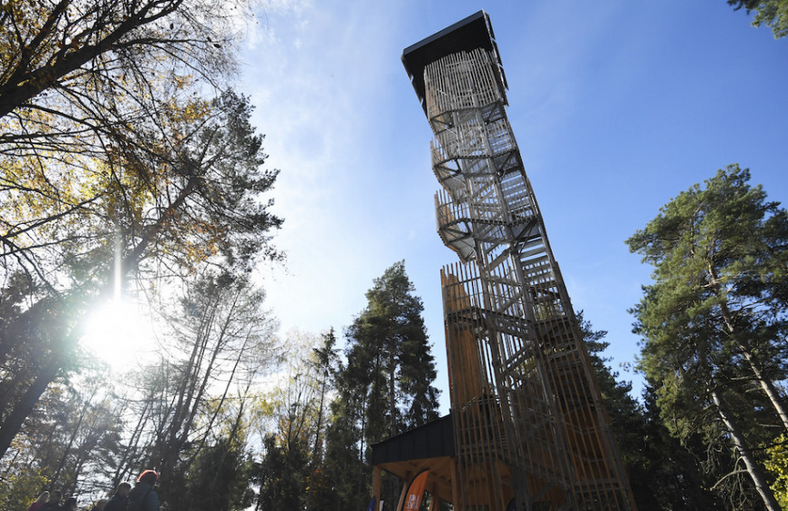 Vyhliadkovú vežu nad Porubou (na vrchole Magury) v okrese Prievidza postavia za viac ako 550.000 eur