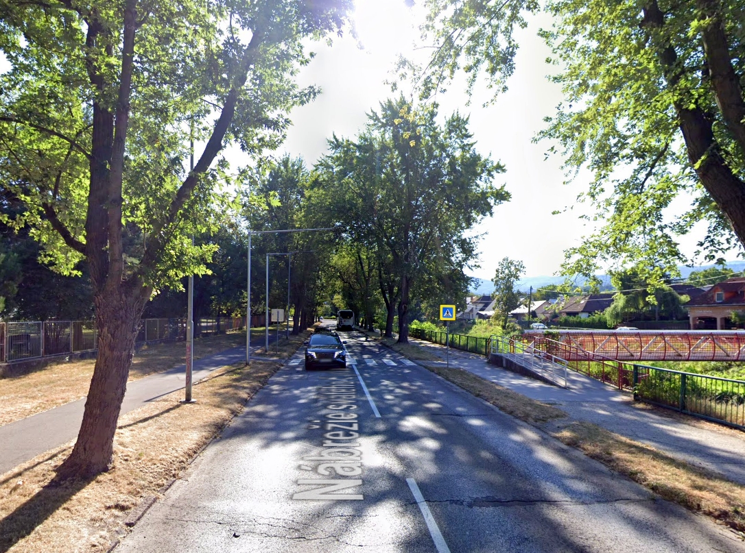 Lepšie dopravné riešenie a úprava verejného priestoru na Nábreží sv. Cyrila v Prievidzi