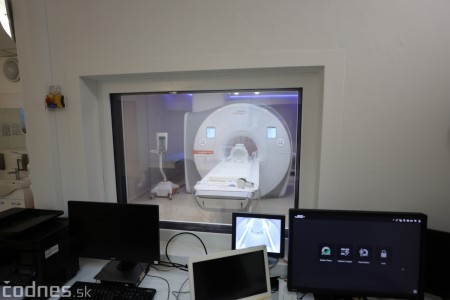Foto a video: Uniklinika kardinála Korca v Prievidzi otvára novú magnetickú rezonanciu: viac komfortu, rýchlosti a presnosti vďaka umelej inteligencii 1