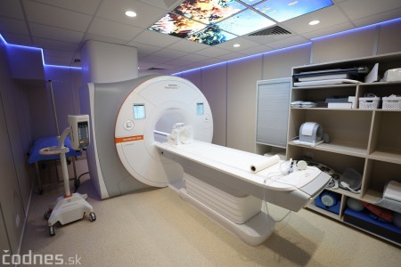 Foto a video: Uniklinika kardinála Korca v Prievidzi otvára novú magnetickú rezonanciu: viac komfortu, rýchlosti a presnosti vďaka umelej inteligencii 8
