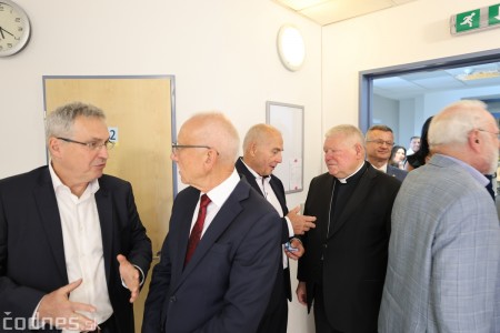 Foto a video: Uniklinika kardinála Korca v Prievidzi otvára novú magnetickú rezonanciu: viac komfortu, rýchlosti a presnosti vďaka umelej inteligencii 11