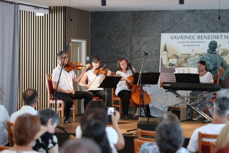 Foto: BRÁNA JAZYKOV OTVORENÁ – festival k výročiam Vavrinca Benedikta Nedožerského 41