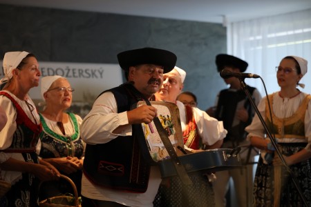 Foto: BRÁNA JAZYKOV OTVORENÁ – festival k výročiam Vavrinca Benedikta Nedožerského 61