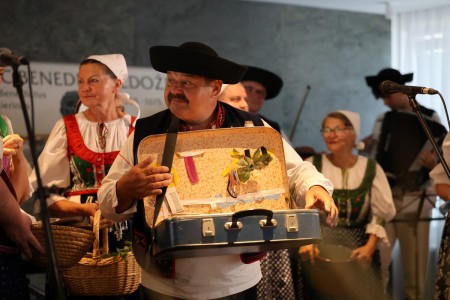 Foto: BRÁNA JAZYKOV OTVORENÁ – festival k výročiam Vavrinca Benedikta Nedožerského 62