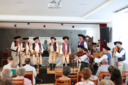 Foto: BRÁNA JAZYKOV OTVORENÁ – festival k výročiam Vavrinca Benedikta Nedožerského 70