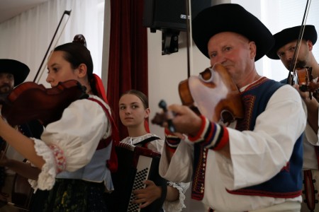 Foto: BRÁNA JAZYKOV OTVORENÁ – festival k výročiam Vavrinca Benedikta Nedožerského 77