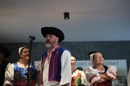 Foto: BRÁNA JAZYKOV OTVORENÁ – festival k výročiam Vavrinca Benedikta Nedožerského 82