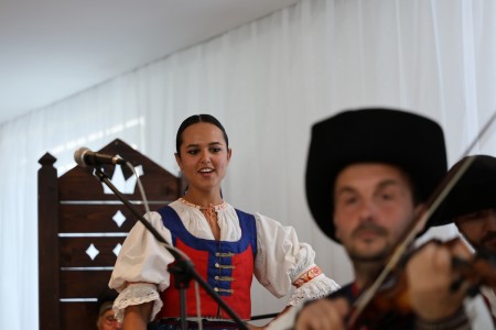 Foto: BRÁNA JAZYKOV OTVORENÁ – festival k výročiam Vavrinca Benedikta Nedožerského 85