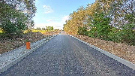 Foto a video: Nová cesta prepojí obce Porubu a Kanianku - hotová je prvá etapa (okres Prievidza) 1
