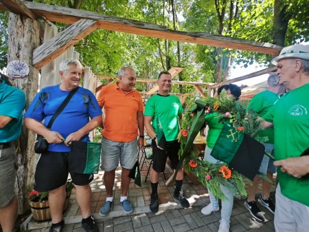 Video: Prievidžan Jozef Kapusta má za sebou 9438 km dlhú cyklotúru trinástimi európskymi štátmi. Chcel poukázať na dôležitosť prevencie proti rakovine prostaty. 7