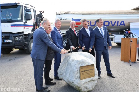 Foto a video: Dnes poklepali základný kameň stavby. Začali s prácami na dokončení prvej etapy obchvatu Prievidze 9