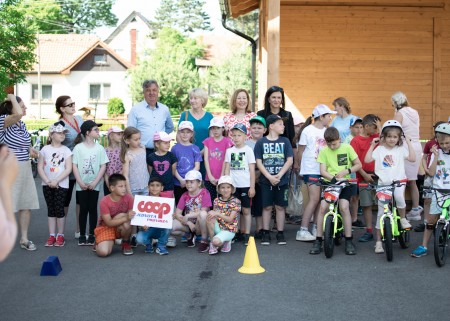 Foto: Podpora komunít v COOP Jednote Prievidza potešila hlavne deti 34