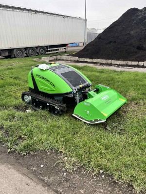 Video: Mesto Prievidza zakúpilo diaľkovo ovládanú kosačku