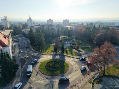 Mesto Prievidza v spolupráci s TSK plánuje rekonštrukciu kruhového objazdu na Ul. A. Hlinku v centre Prievidze