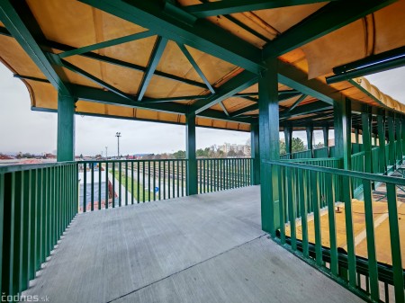 Foto: Lávka pre peších ponad železničnú trať v Prievidzi je po rekonštrukcii otvorená 6