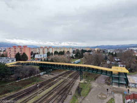 Foto: Lávka pre peších ponad železničnú trať v Prievidzi je po rekonštrukcii otvorená 14