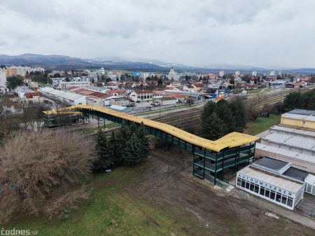 Foto: Lávka pre peších ponad železničnú trať v Prievidzi je po rekonštrukcii otvorená 15