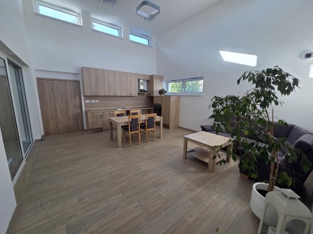 Video a foto: Nedožery-Brezany vybudovali nové komunitné zariadenie pre seniorov 6