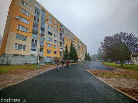 Foto: Ulica Makovického na sídlisku Sever v Prievidzi prešla kompletnou obnovou 2