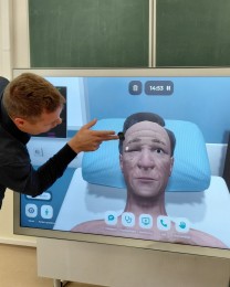 Foto: Stredná zdravotnícka škola v Prievidzi získala nové vybavenie za viac ako 740.000 eur 6