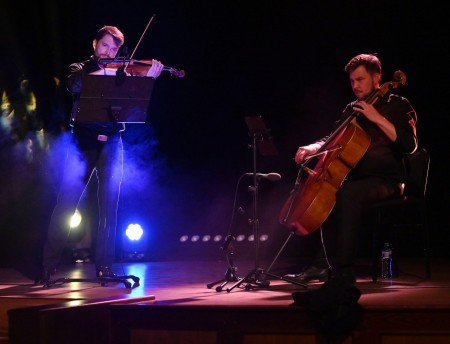 Nedeľná klasika 2026: Hudba pre dva sláky 0