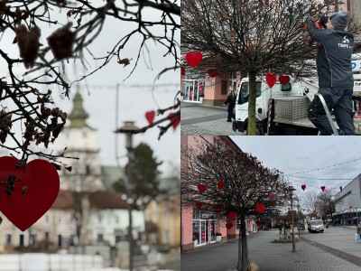 Technické služby mesta Prievidza vyrábajú jedinečnú sezónnu výzdobu