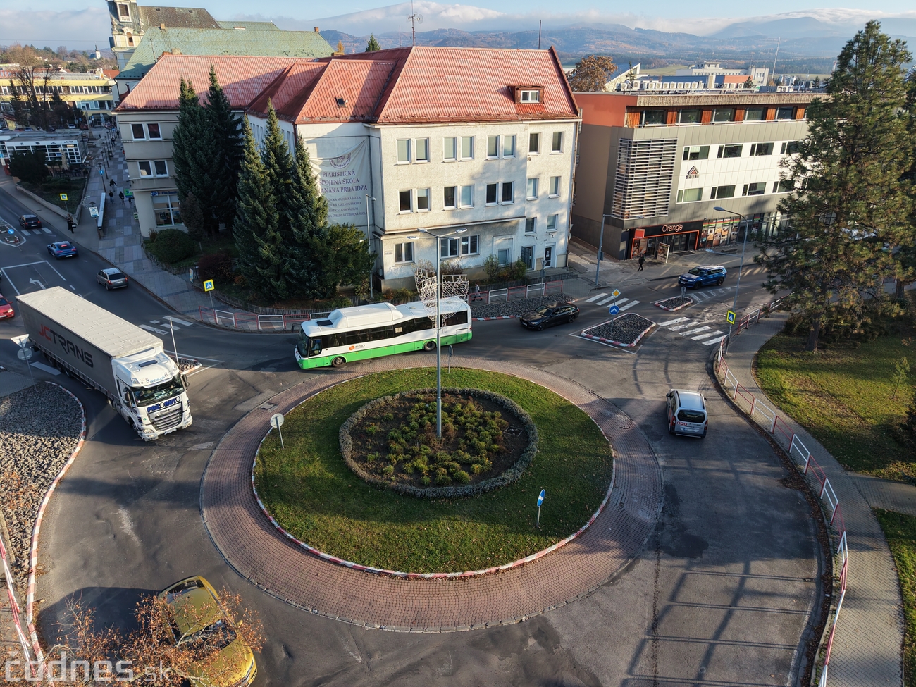 V Prievidzi zabezpečia tento rok rekonštrukciu kruhovej križovatky na Ulici A. Hlinku za viac ako 600.000 eur