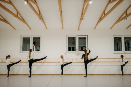 Od prvých pádov k súťažiam: Ako vyrastajú talenty v Krasokorčuliarskom klube Prievidza? 1