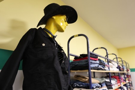 Foto a video: BerTo! sa v Prievidzi rozrastá: dobrovoľníci otvorili druhú prevádzku na výmenu vecí 7