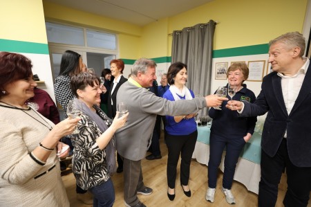 Foto a video: BerTo! sa v Prievidzi rozrastá: dobrovoľníci otvorili druhú prevádzku na výmenu vecí 18