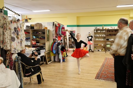 Foto a video: BerTo! sa v Prievidzi rozrastá: dobrovoľníci otvorili druhú prevádzku na výmenu vecí 20