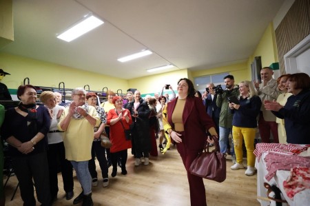 Foto a video: BerTo! sa v Prievidzi rozrastá: dobrovoľníci otvorili druhú prevádzku na výmenu vecí 25