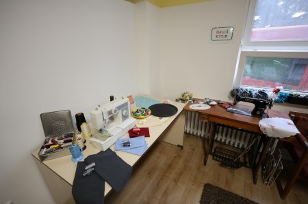 Foto a video: BerTo! sa v Prievidzi rozrastá: dobrovoľníci otvorili druhú prevádzku na výmenu vecí 31