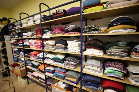 Foto a video: BerTo! sa v Prievidzi rozrastá: dobrovoľníci otvorili druhú prevádzku na výmenu vecí 33