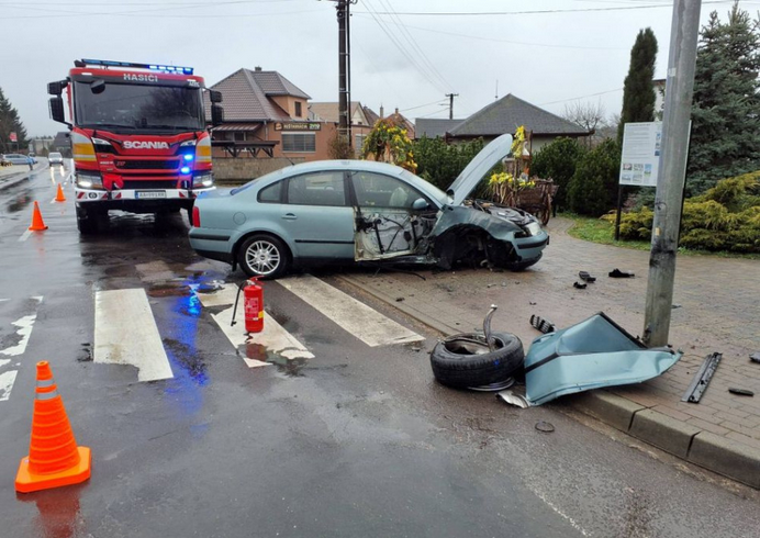 Nehoda v Diviackej Novej Vsi v okrese Prievidza: Vodičovi poskytli prvú pomoc hasiči