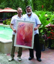 Príbehy vpísané do dlaní: Prievidzký výtvarník Roman Turcel predstaví v Prahe plátna so svetovými posolstvami 0