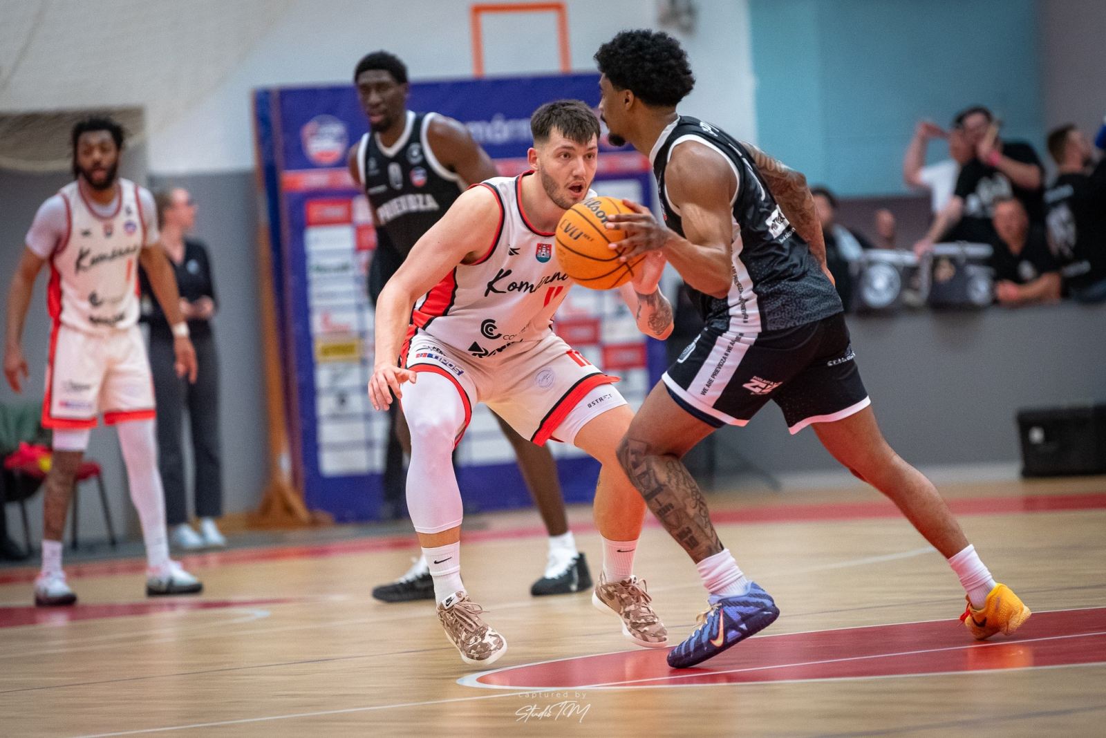 Prievidza bližšie k semifinále. BC Komárno - BC Prievidza 64:81 (36:45) Tipos SBL 2025/2026