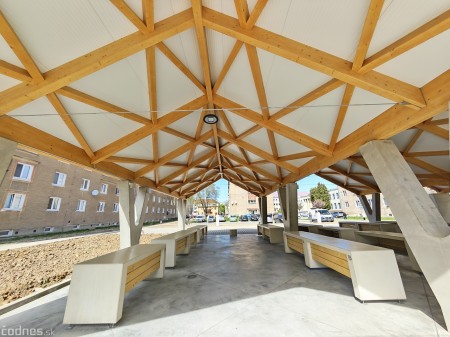 Foto a video: Zanedbané miesto je minulosťou: Prievidza otvorila zrekonštruovanú tržnicu za pol milióna eur 3