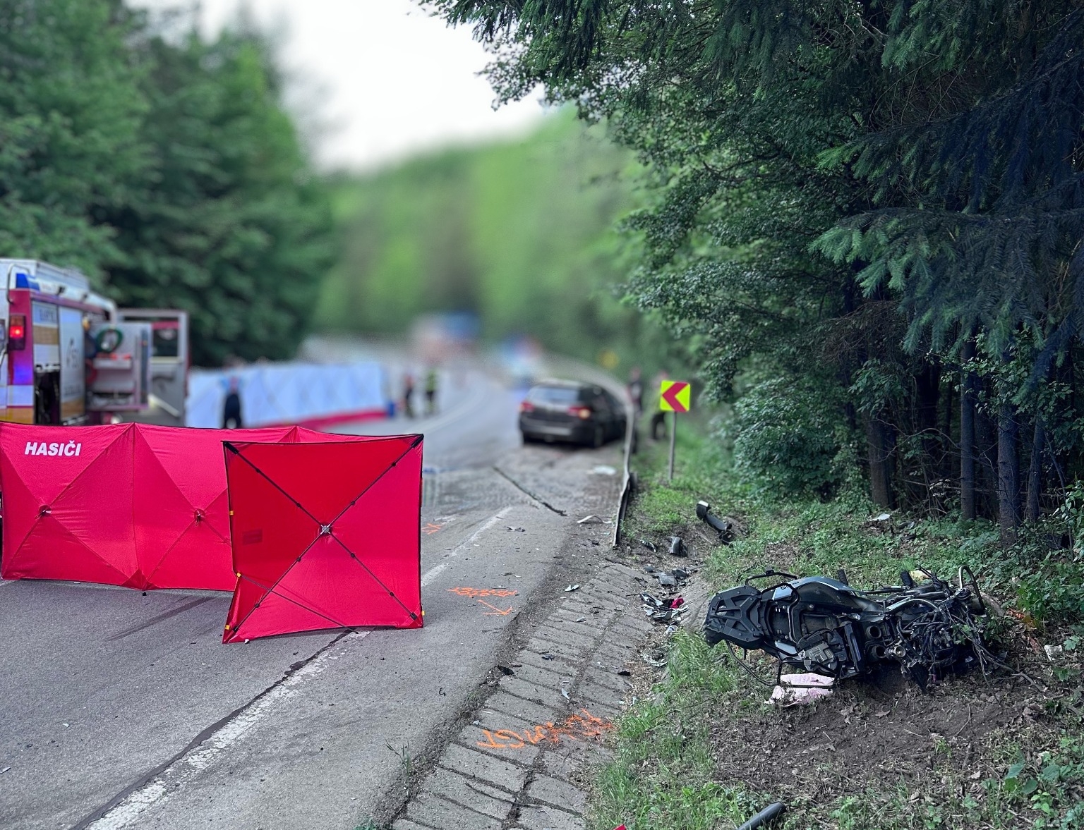 Tragická nehoda pri Veľkej Čause v časti Banská (okres Prievidza) si vyžiadala dva ľudské životy
